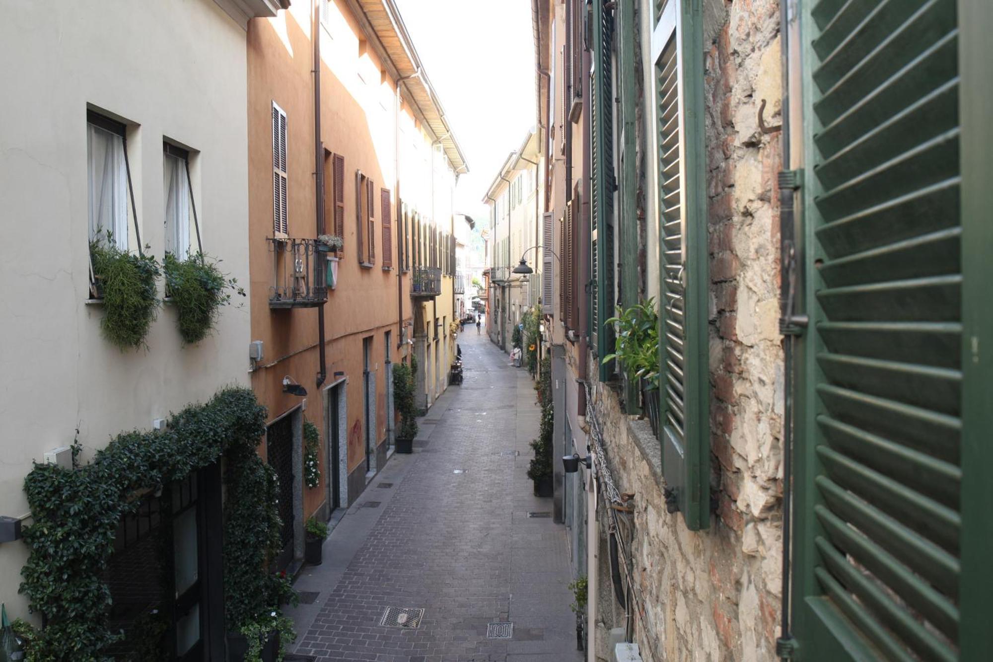 Jb In Como Buitenkant foto